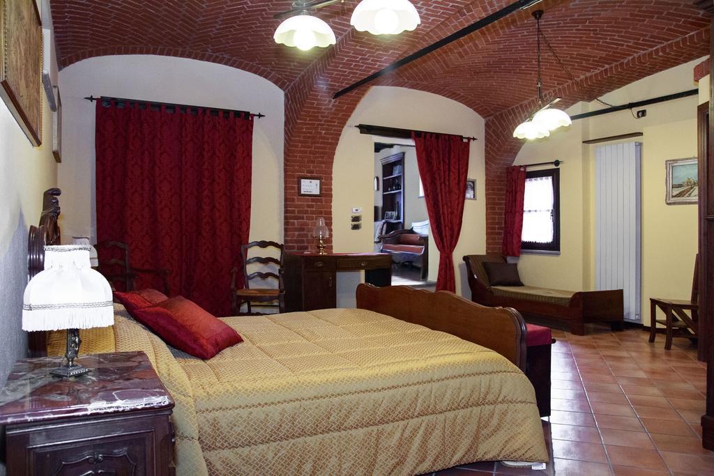 Casa Del Grande Vecchio Bed & Breakfast Airasca Eksteriør bilde