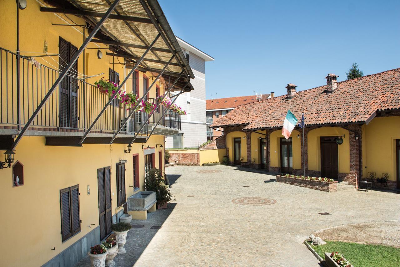 Casa Del Grande Vecchio Bed & Breakfast Airasca Eksteriør bilde