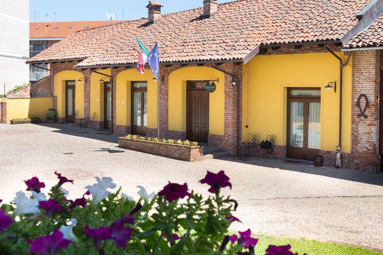 Casa Del Grande Vecchio Bed & Breakfast Airasca Eksteriør bilde