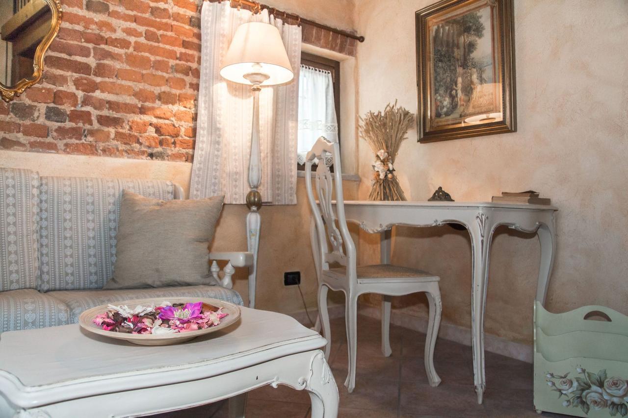 Casa Del Grande Vecchio Bed & Breakfast Airasca Eksteriør bilde